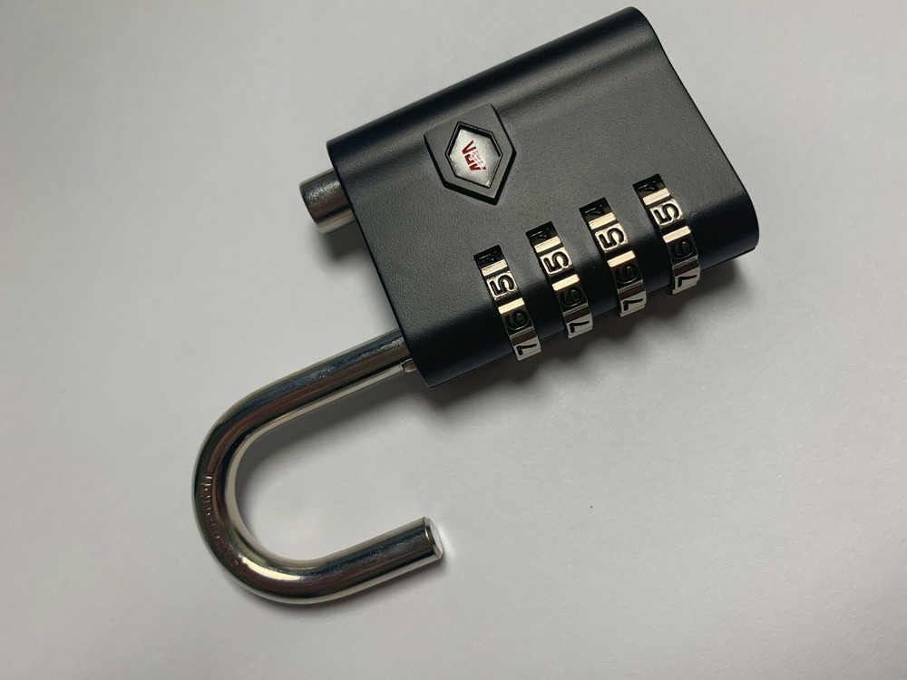 Retrievable Combination Padlock Solid Padlock Key-override 43mm Black KA 7921