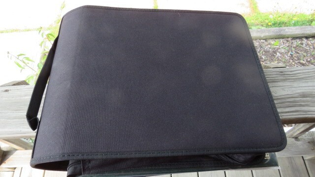 DVD /CD/Blu-ray Case, HOLDS 200 Discs and 100 Booklets Capacity, Storage Binder,