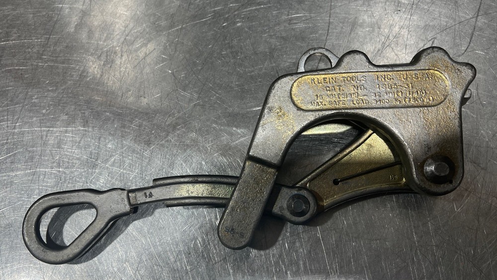 Vintage Klein Tools Grip Cable Wire Puller Cat 1685-31 / 7500LBS Used Surplus.