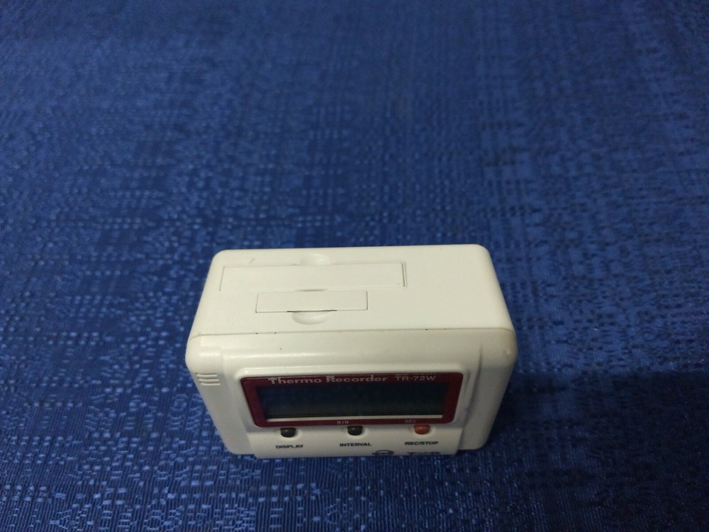 T&D Thermo Recorder TR-72W