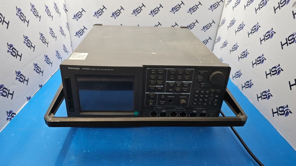 Tektronix AM700 Audio Measurement Set