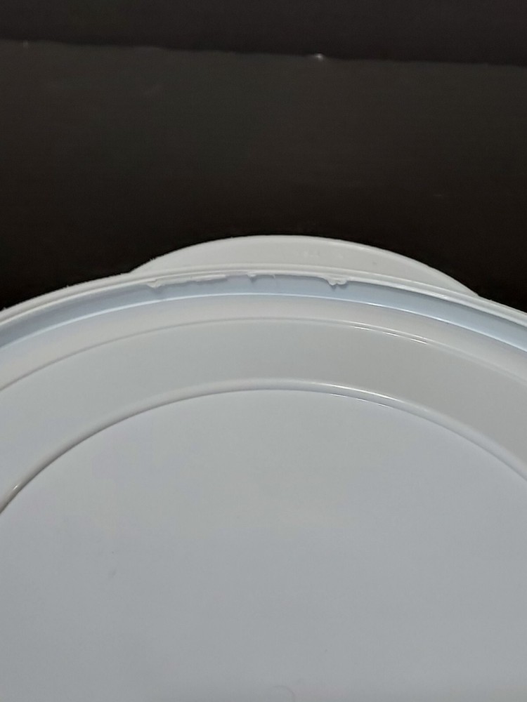 PAMPERED CHEF White Dome Replacement Lid Only 8 3/4”