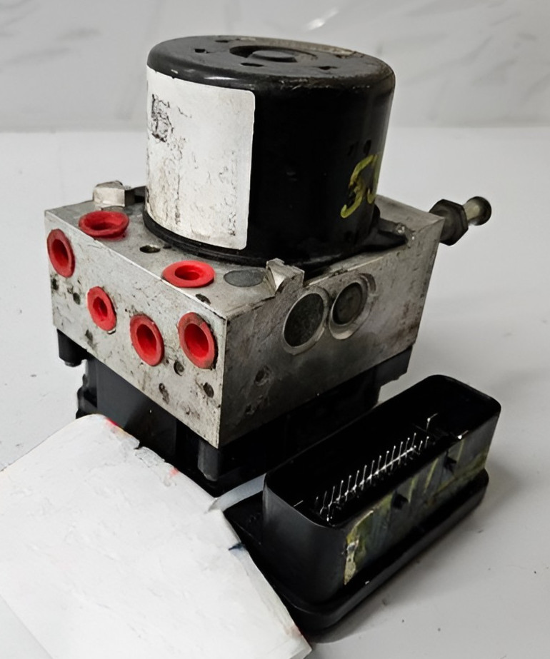 2014-2017 Jeep Compass ABS Anti-Lock Brake Pump Assembly Module OEM