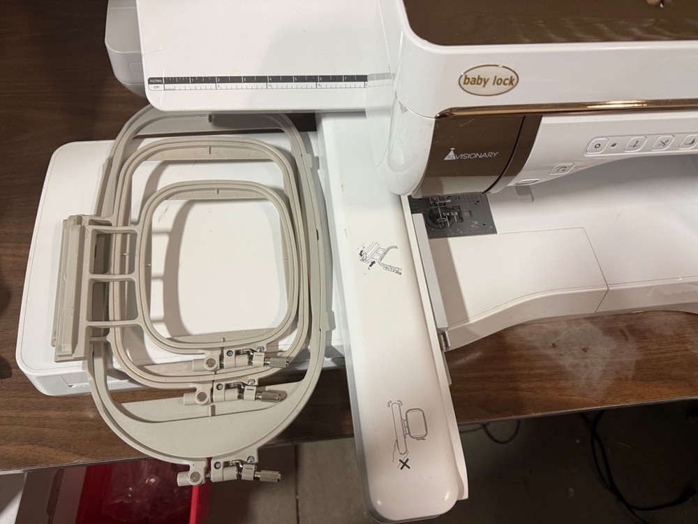 Babylock Solaris 2 - Tested/Serviced/LOW USE