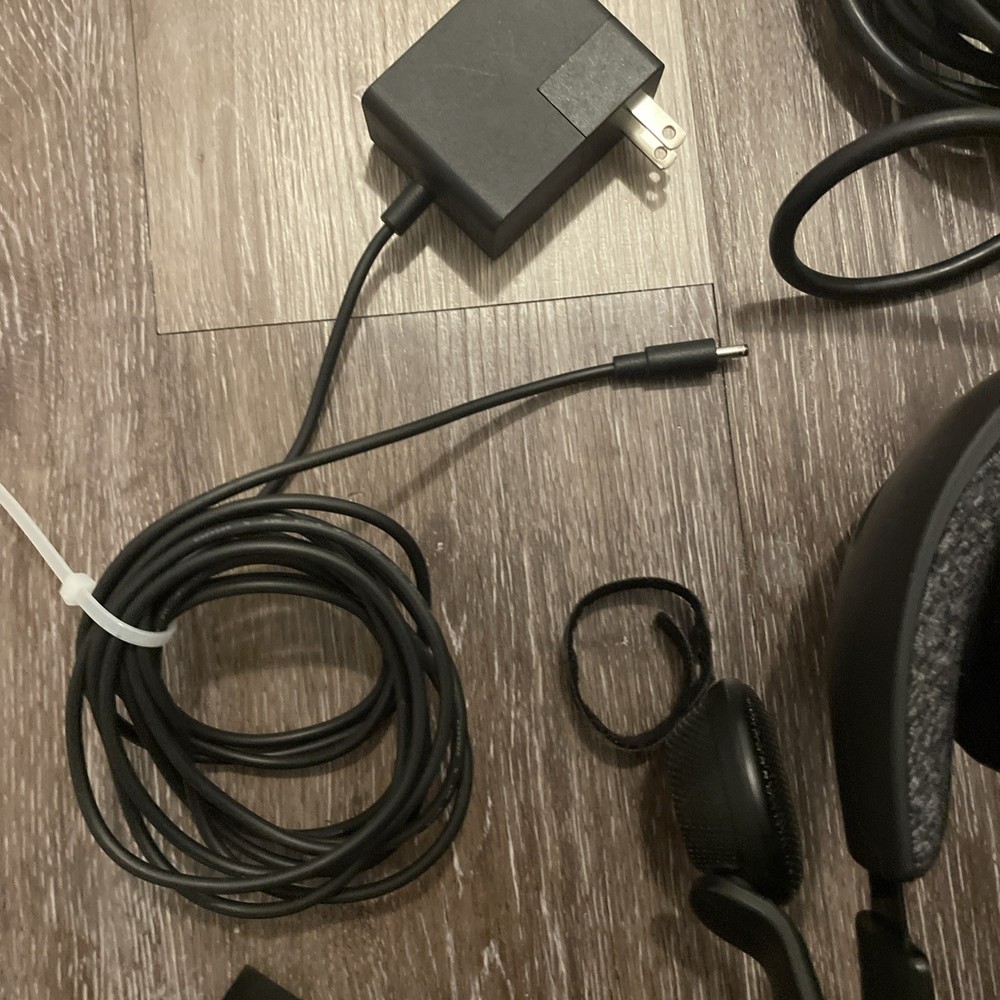 Valve Index PC And Console VR Headset Full Kit - Black - Tested Working