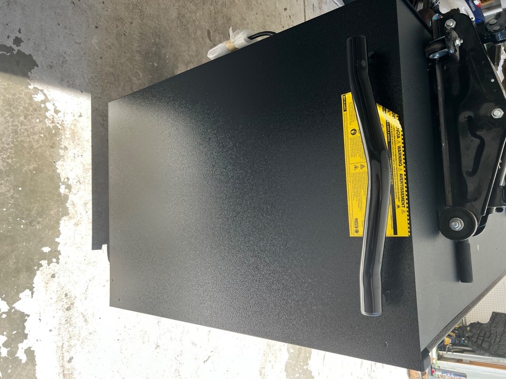 Matco 4S Triple Bank tool box with tools. Snap-On, Matco, Cornwell, Mac Tools.