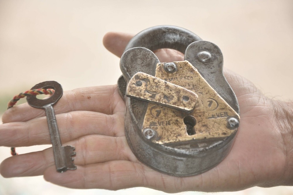 Vintage Iron Handcrafted Unique Shape Solid Fine Quality Padlock , Nice Patina