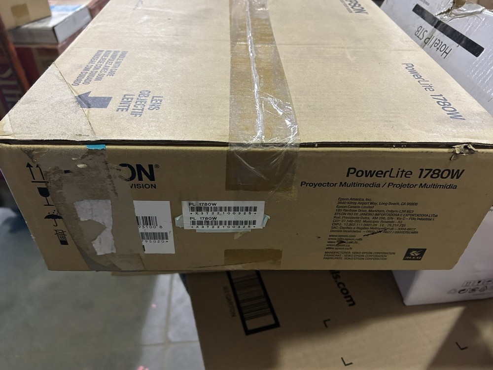 Epson PowerLite 1780W LCD Projector