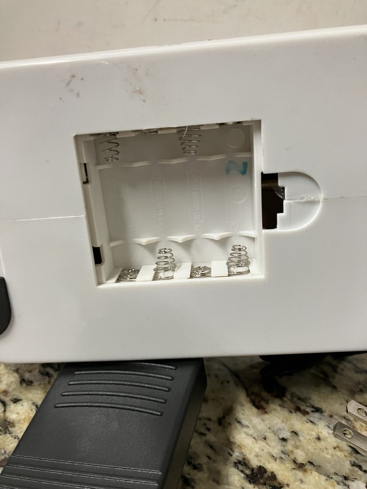 Singer Pixie Plus Sewing Machine Tested Working w/ Box Pedal Adapter