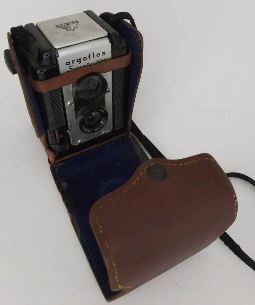 ARGUS, ARGOFLEX SEVENTY-FIVE. 1960s Camera w/ Case. Untested
