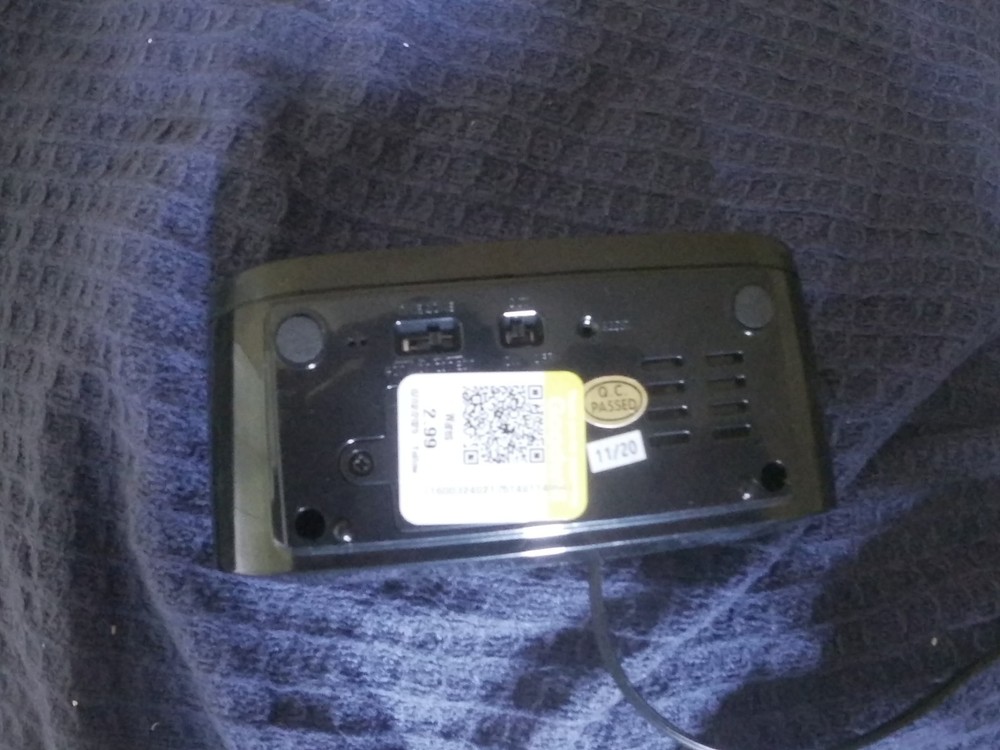 Sharp LED Alarm Clock Model SPC 476- 2021 - Dimmable Display- Snooze-Black