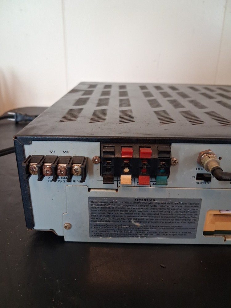 Uniden Videopal Videocipher RS Order Recorder Satellite Receiver - Powers On