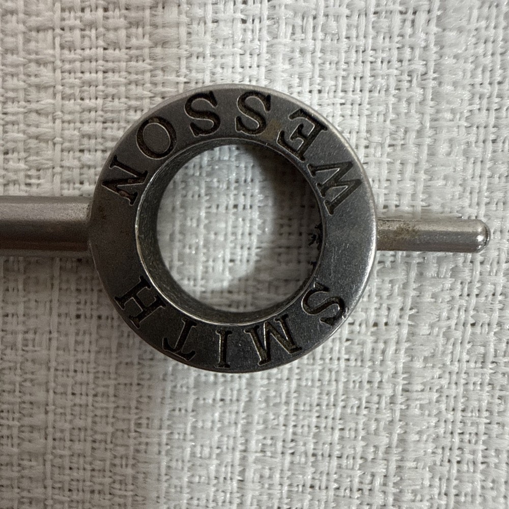 Authentic Smith & Wesson 31136 Standard Handcuff Key