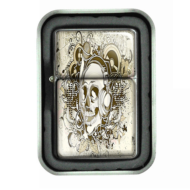 Skull D4 Flip Top Oil Lighter Windproof