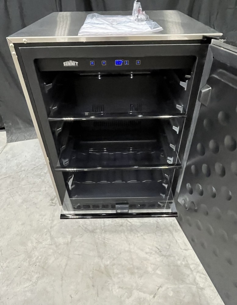 Summit FF64BCSS 24 Inch Undercounter Refrigerator with 4.6 cu. ft. Capacity