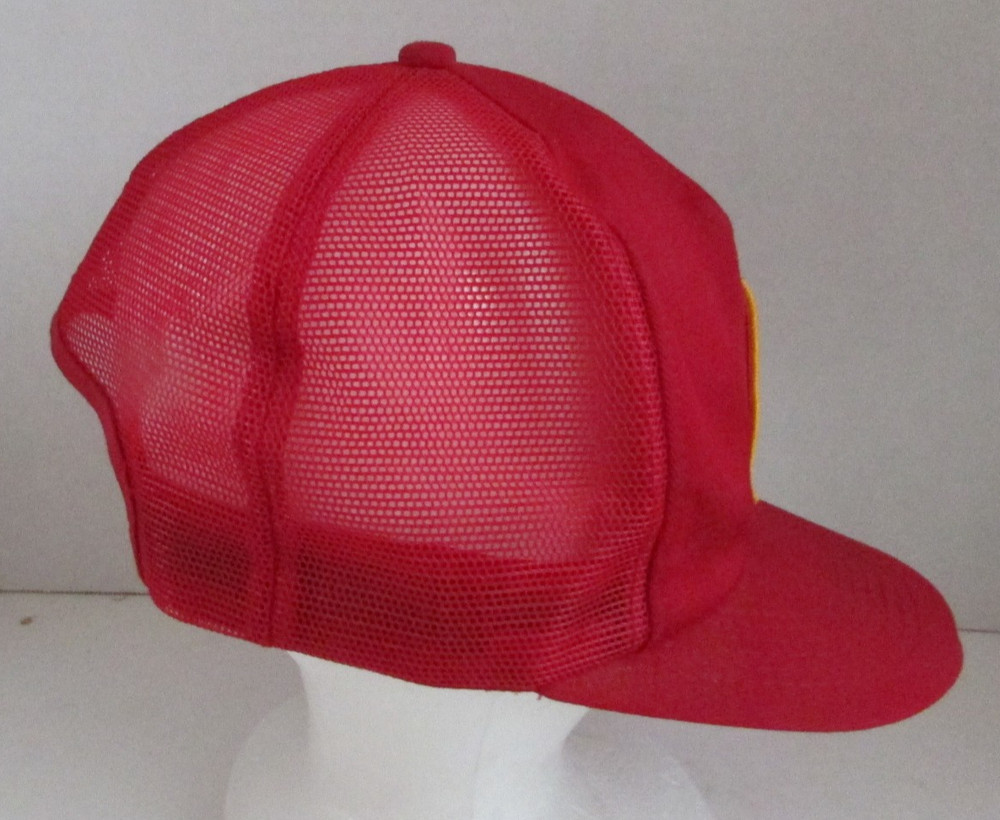 VINTAGE 80's DELTA Airlines Patch Red Trucker Hat Snap Back Adjustable