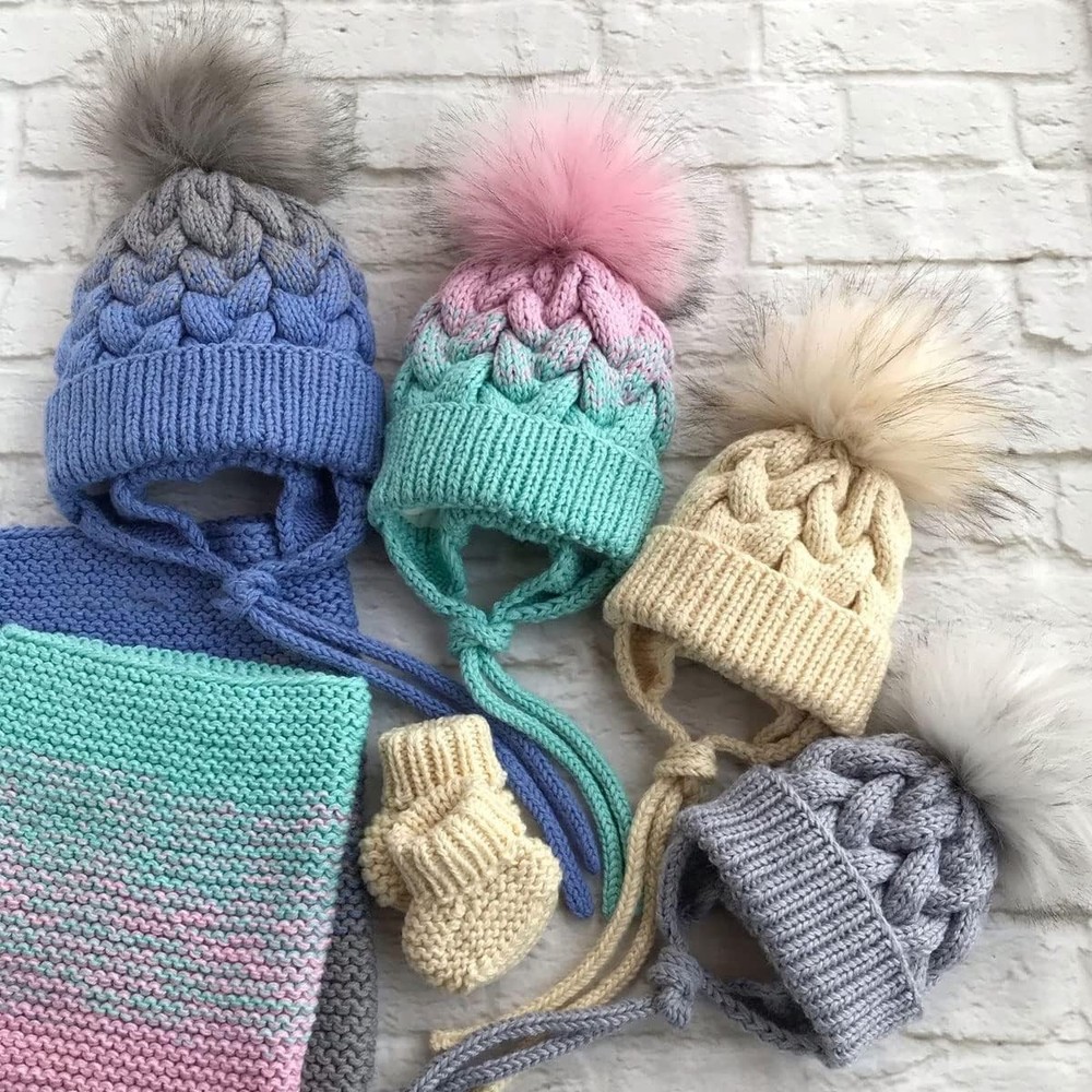 Efficient Pink Knitting Machine Adapter: Quick Crank Handle for DIY Projects