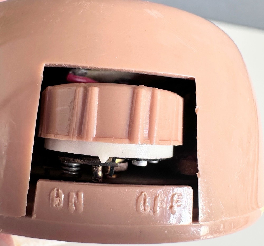 Unknown Electronic Device, Battery Operated, On/Off Switch