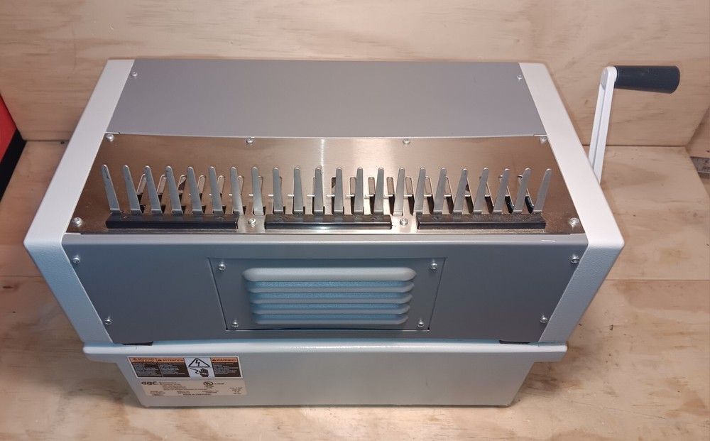 GBC CombBind C800PRO Electric Binding Machine, Binds 500 Sheets, Punches 25