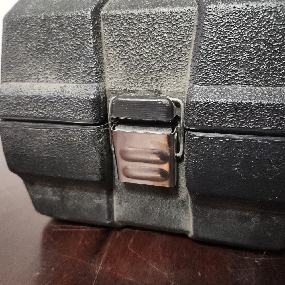 Dewalt router case - DW618B3E case only Missing Handle SEE PHOTOS