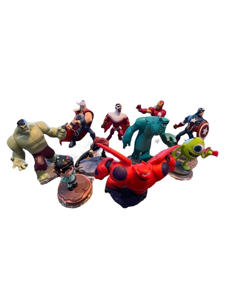 Lot 10 Disney Infinity Figures