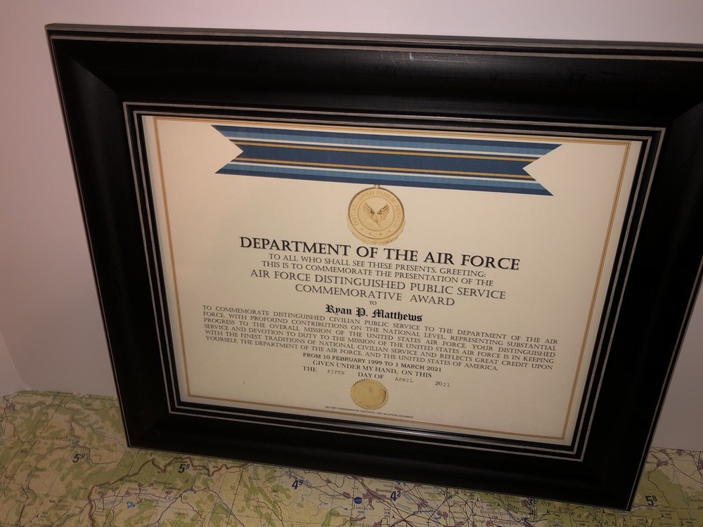 USAF DISTINGUISHED PUBLIC SERVICE COMMEMORATIVE AWARD CERTIFICATE Type-1