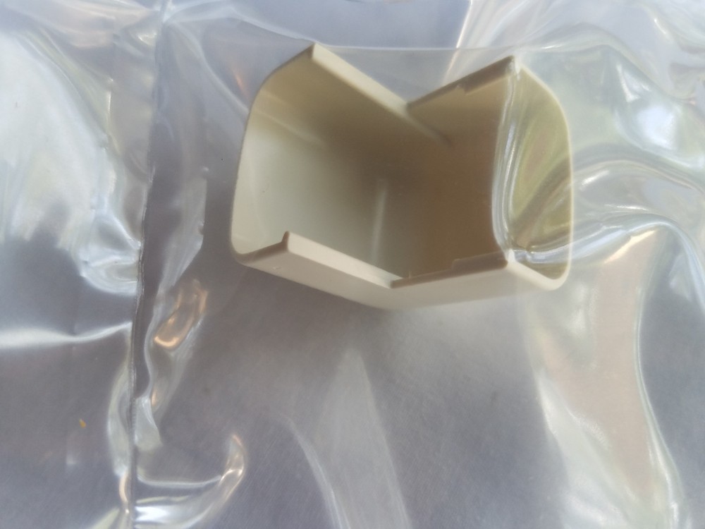OCF5IW-E Panduit LD5 Low Voltage Outside Corner Fitting, Off White