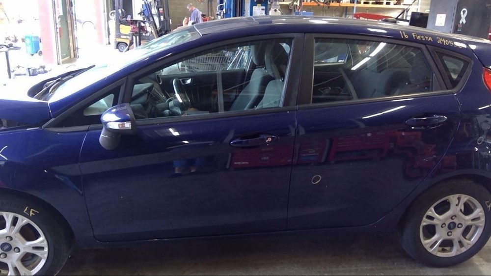 FIESTA 2016 Transmission Shift 664090