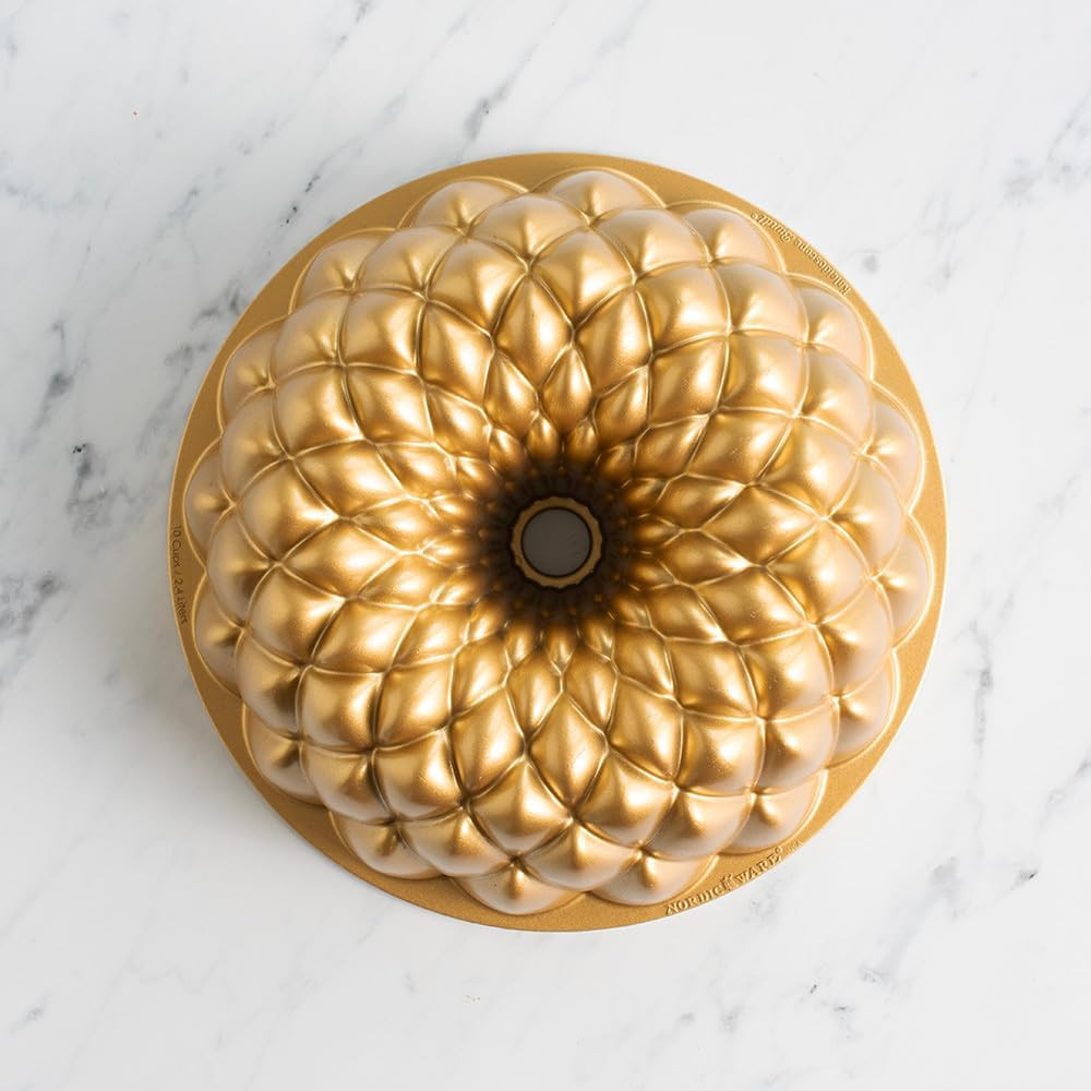 Kaleidoscope Bundt, 10 Cup, Gold