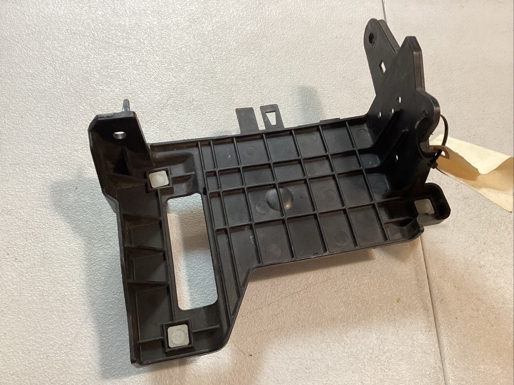 2015-2017 CHRYSLER 200 BATTERY SIDE IGNITION MOUNT BRACKET HOLDER OEM
