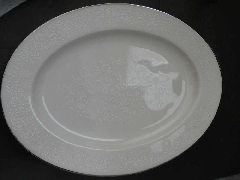 NORITAKE AFFECTION SERVING PLATTER 11 1/2 INCH 7192