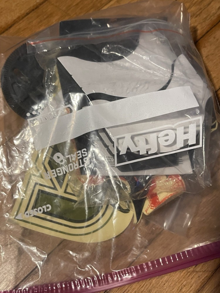 Lamar Black Snowboard Bindings with Connections + Board Stickers
