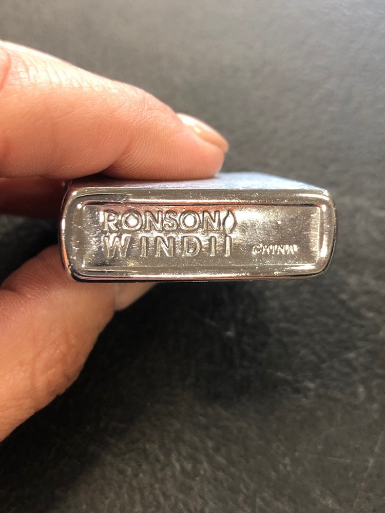Ronson Windii Pre-owned Zippo Lighter Shell