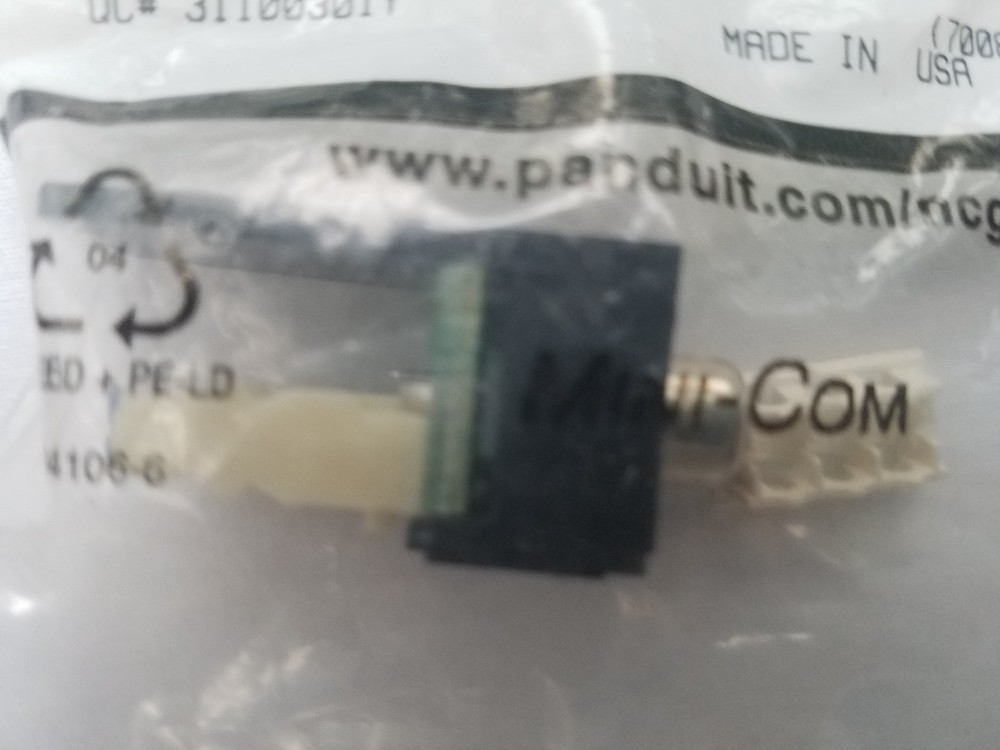 CJRRBL RCA Panduit Punchdown Mini-com Module Black With Red Insert