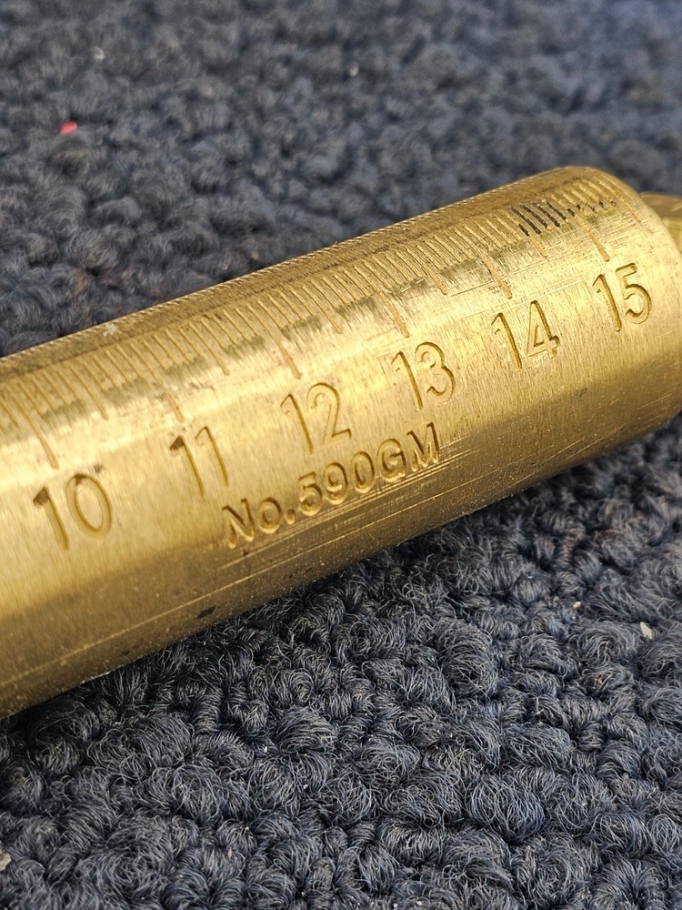 Lufkin 590GM: Solid Brass Plumb Bob/ Tapered Point Tip