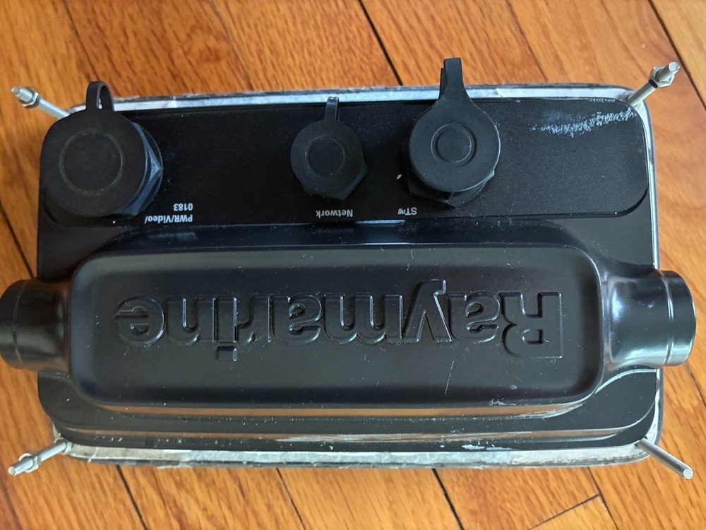 Raymarine e7 Hybrid Touch MFD 7"