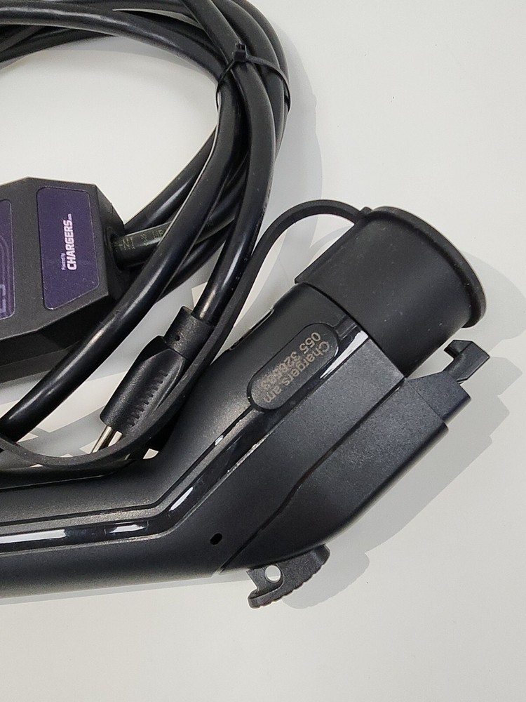 Cuprum Charging USA 16A J1772 Universal EV Charger