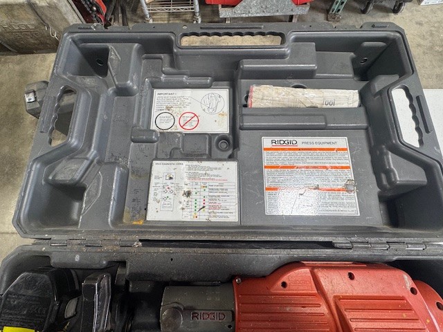 RIDGID 320-E ProPress Tool Kit w/ 1/2"-2" Jaws