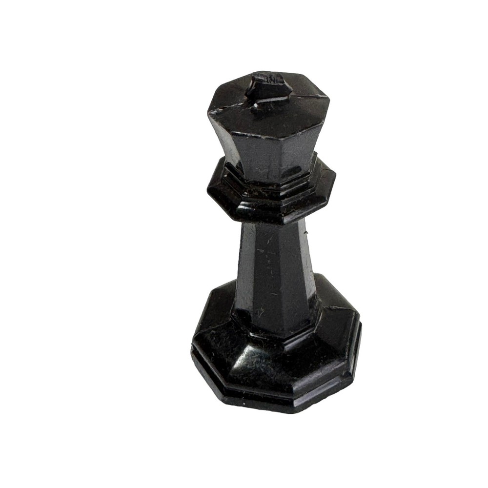 Vintage Drueke Octagon Base Plastic Chess Pieces Weighted Felted Missing 1 Pc