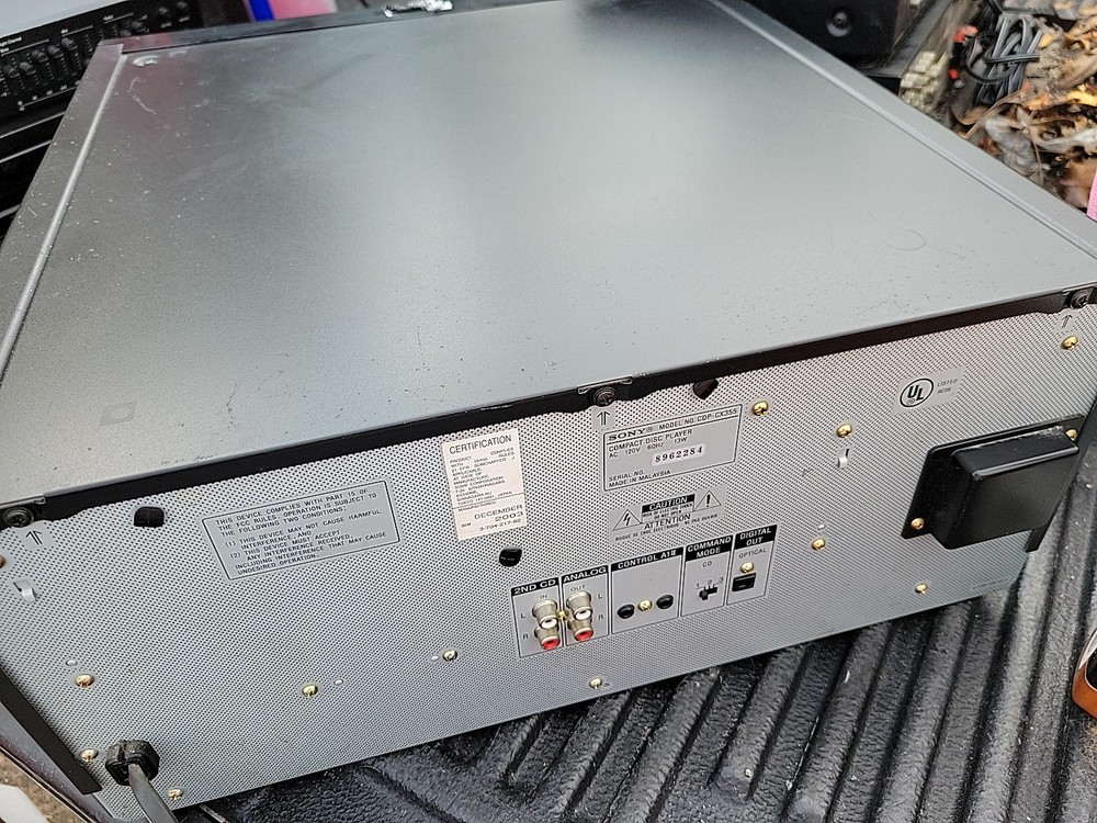 Sony CDP-CX355 300 Disc CD Player