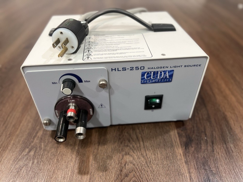 CUDA FiberOptics HLS-250 Halogen light Source
