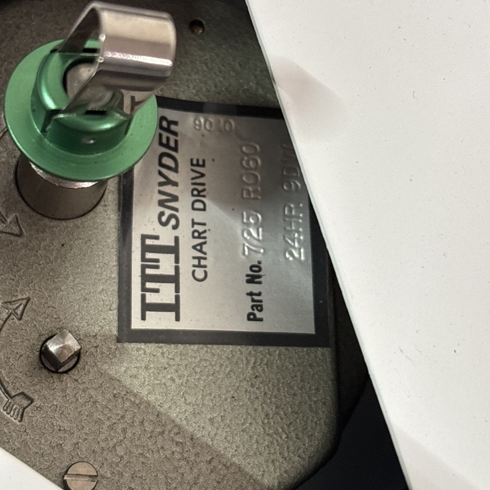 ITT Barton Chart Recorder J8 0 - 3000 PSIG. 24 Hour.