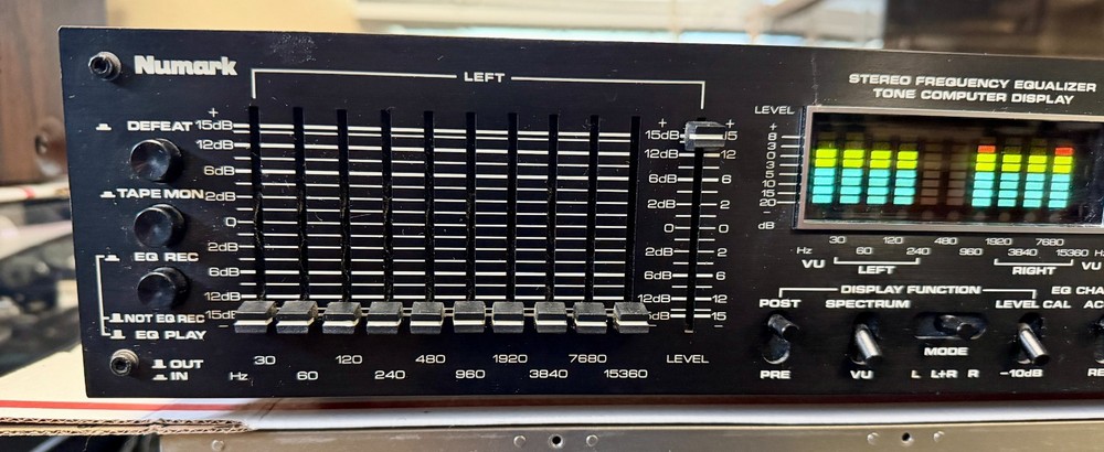 Numark EQ 2600 Tone Computer Display Stereo Frequency Equalizer Tested SEE VIDEO