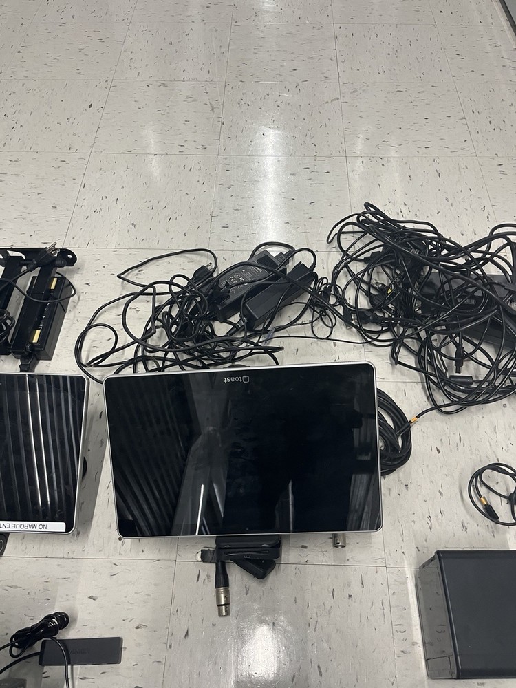 Toast Restaurant POS System Bundle (D)