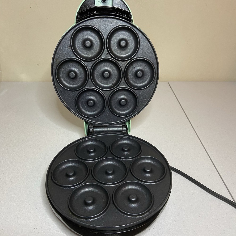 Dash Express Mini Donut Maker - DDM007GBAQ04