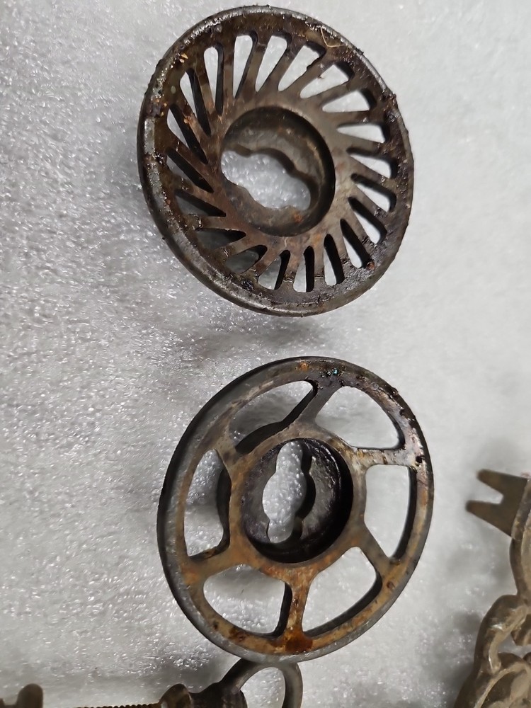 Antique Hardware Morris Chair, Mirror Pivots, Radiator Knobs, Ornate Inv#E162