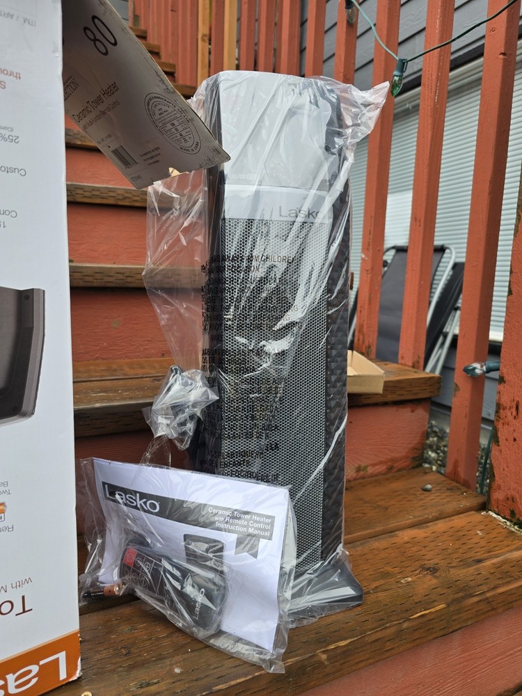 Lasko Ceramic Tower Heater (New)