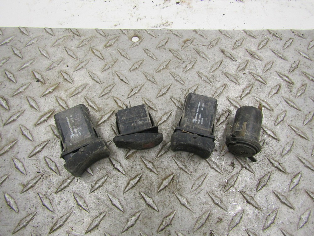 POLARIS LIGHT 4X4  SWITCH OUTLET 4012909