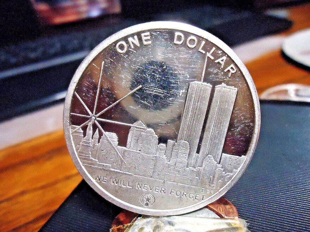 2004 $1 FREEDOM TOWER WE WILL NEVER FORGET --SILVER 100MIL CLAD TOKEN