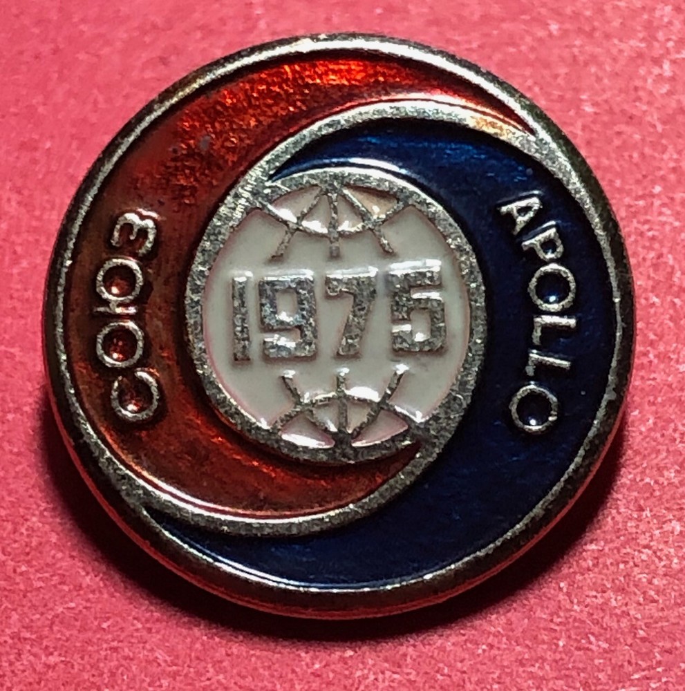 ASTP / APOLLO SOYUZ TEST PROJECT SMALL PIN DATED 1975